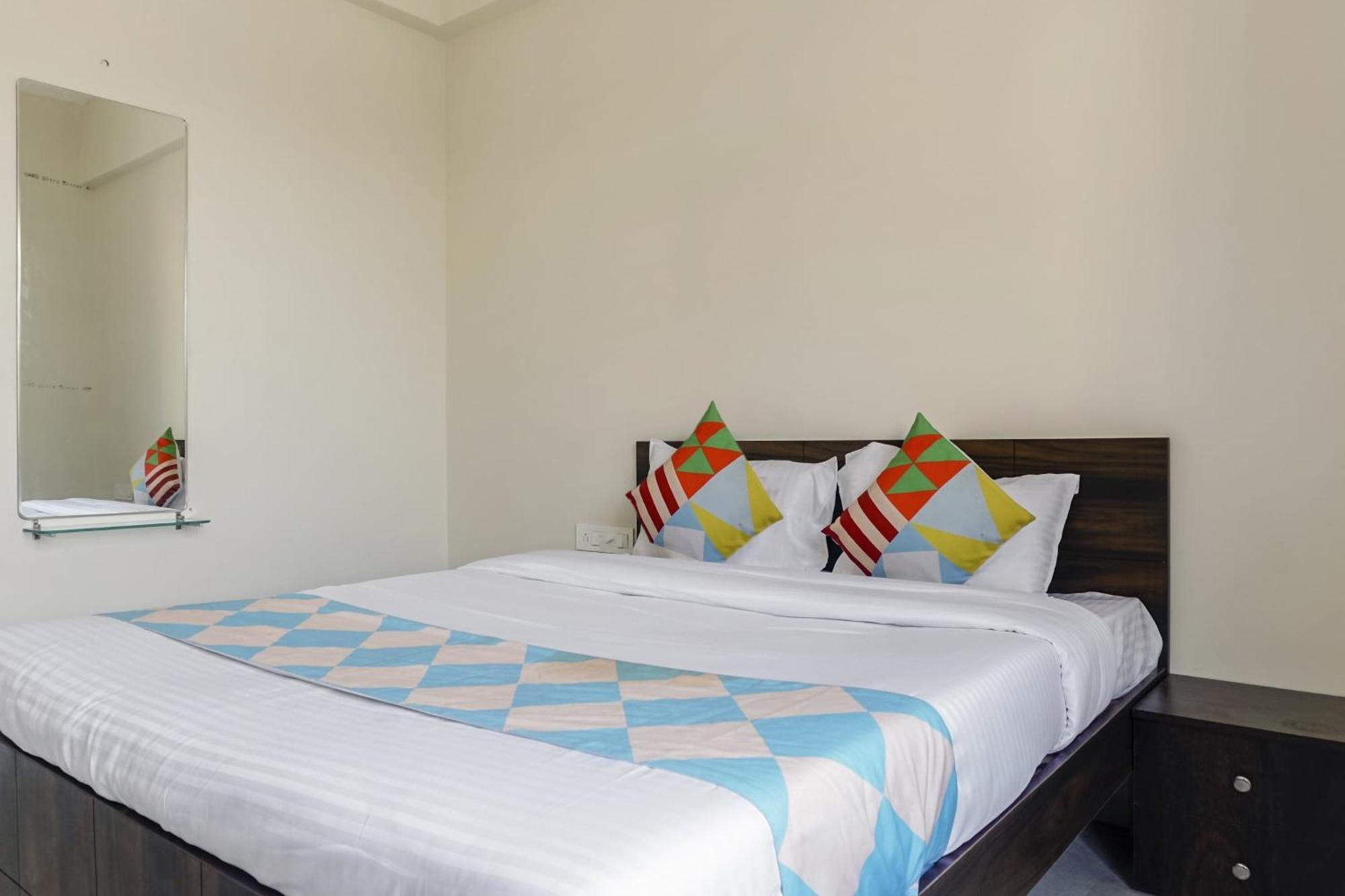 Hotel O Home Elegant Prime Ville Chinchvad Bagian luar foto