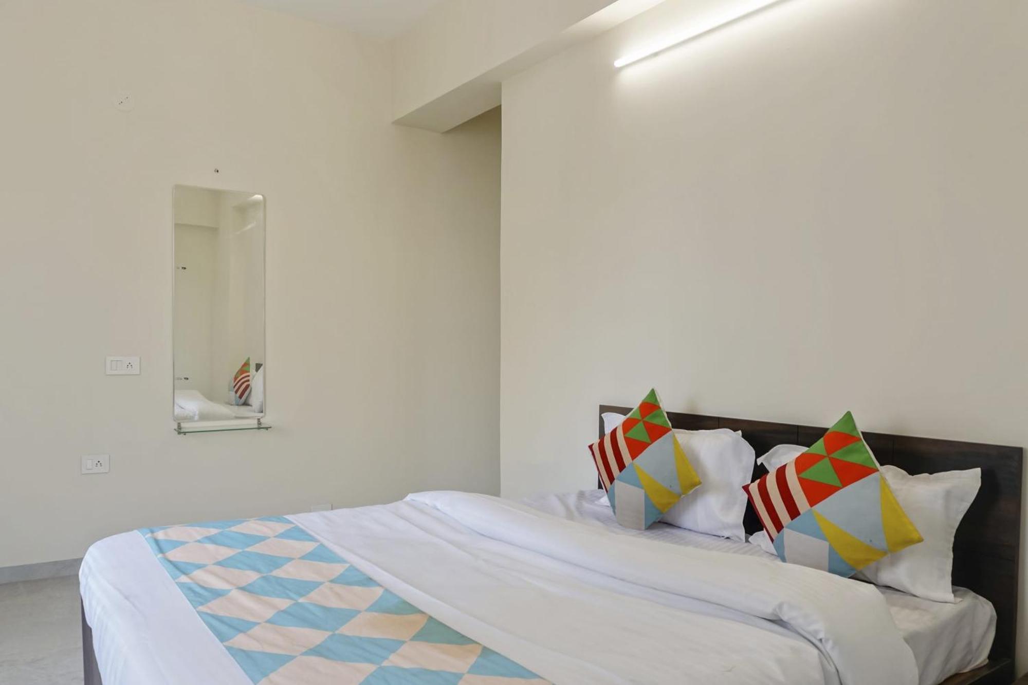 Hotel O Home Elegant Prime Ville Chinchvad Bagian luar foto